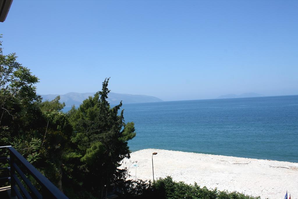 Ambasador Hotel Vlore Exterior photo